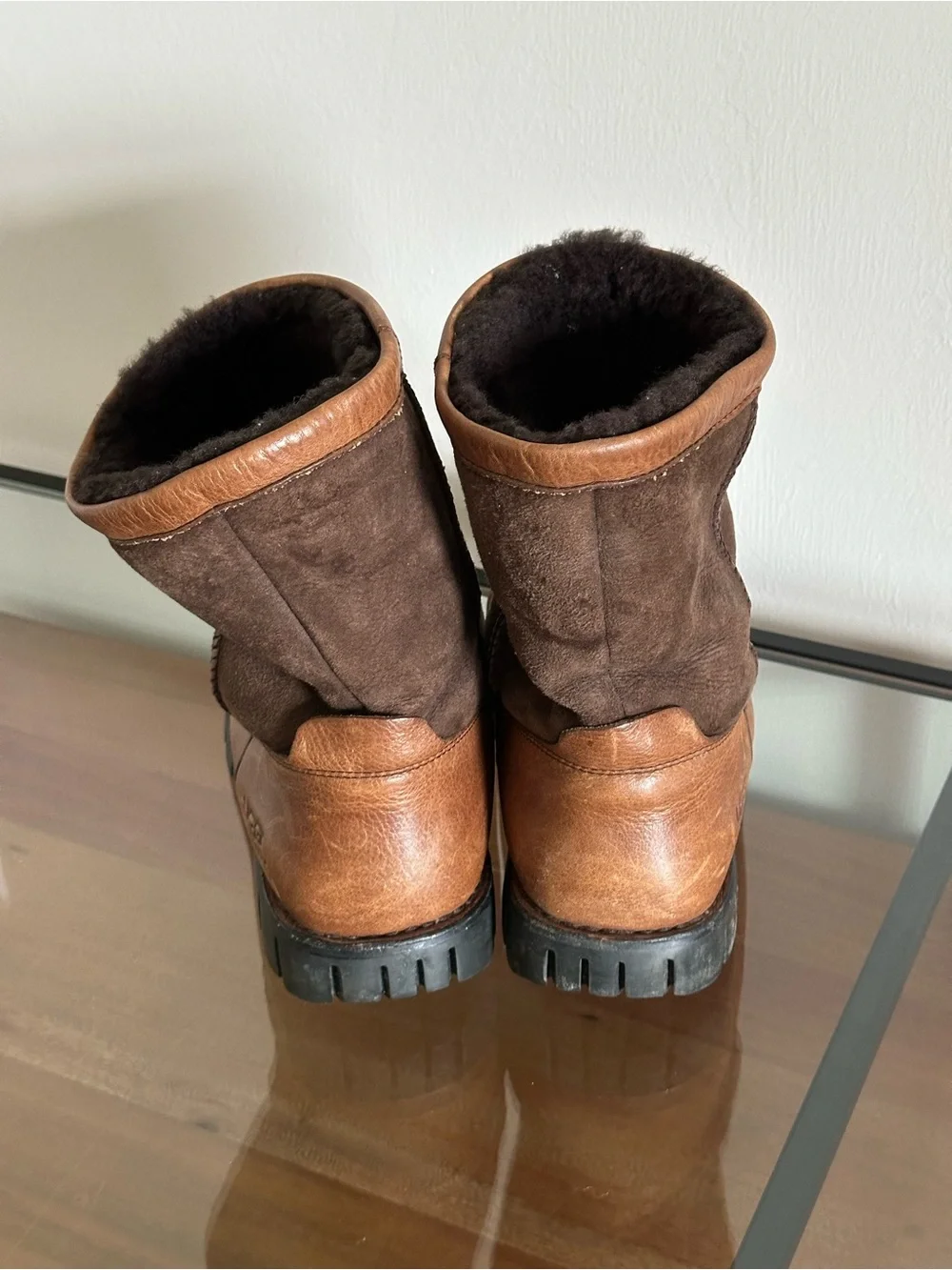 UGG Australia Beacon Men's Brown Leather Sheepskin Boots Size 10
